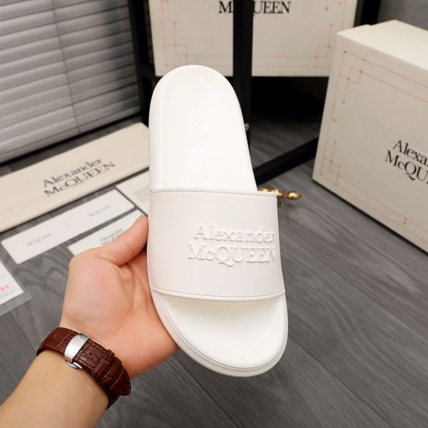 Alexander Mqueen Logo Slipper - Image 3