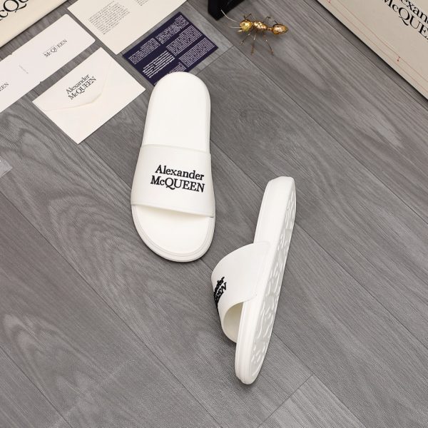 Alexander Mqueen Logo Slipper - Image 3