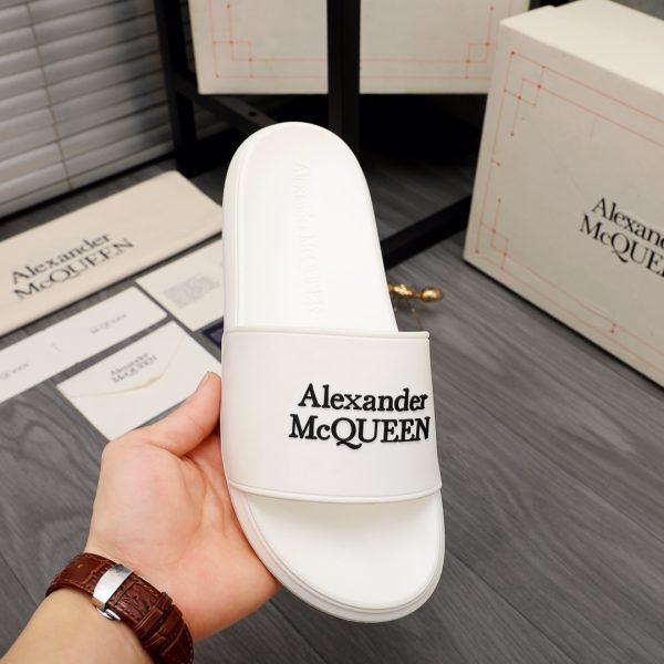 Alexander Mqueen Logo Slipper - Image 4