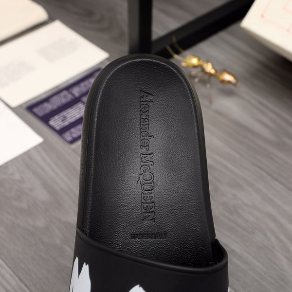 Alexander Mqueen Logo Slipper - Image 6
