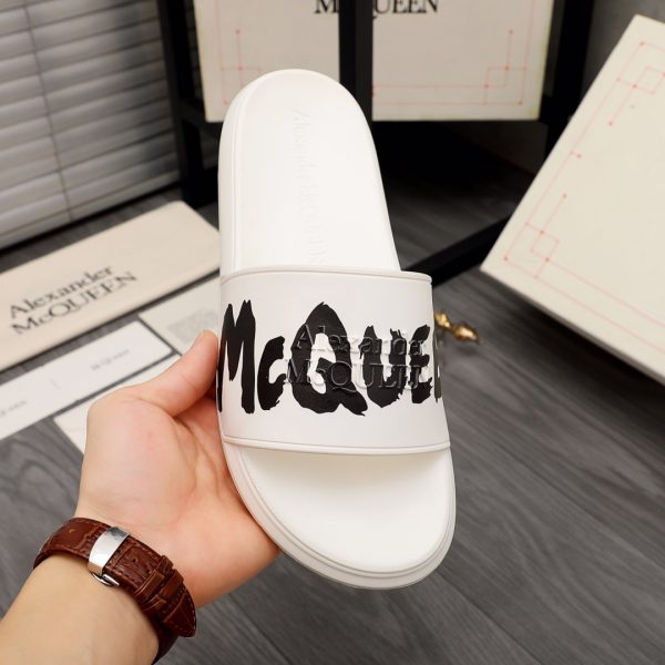 Alexander Mqueen Logo Slipper - Image 8