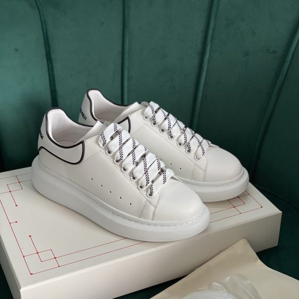Alexander Mqueen Oversized Sneaker In White/Black - Image 8