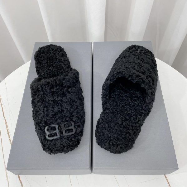 Balenciaga Cosy BB Mule In Black Fake Shearling