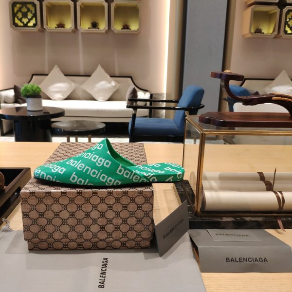 Balenciaga Logo Leather Backless Loafers - Image 5