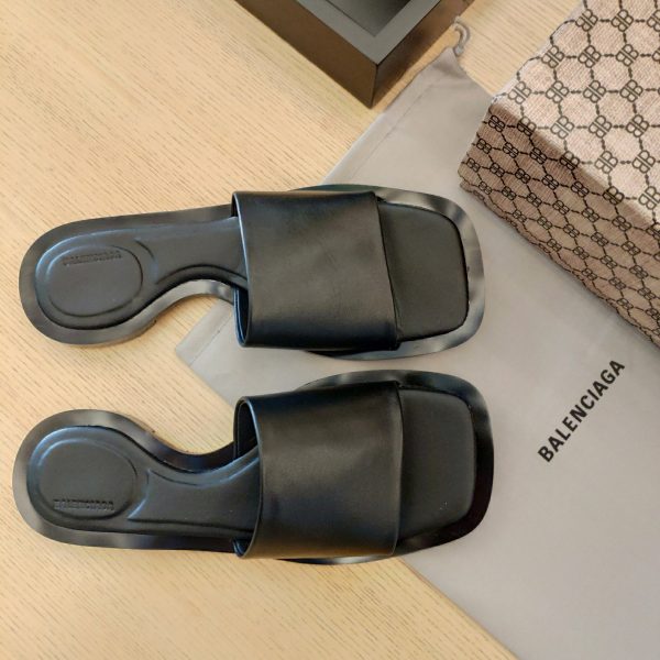 Balenciaga Logo Leather Slide Sandal - Image 7