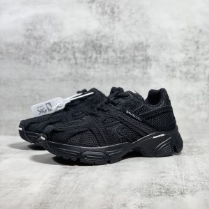 Balenciaga Men's Phantom Sneaker Washed In Black