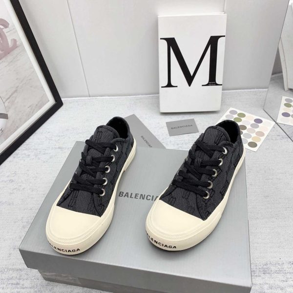 Balenciaga Paris Low Top Sneaker BB Monogram In Black