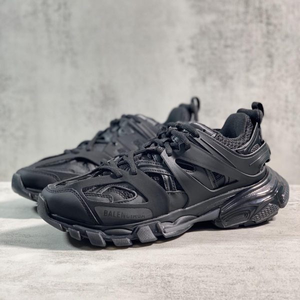 Balenciaga Track Clear Sole Sneaker In Black Mesh And Nylon