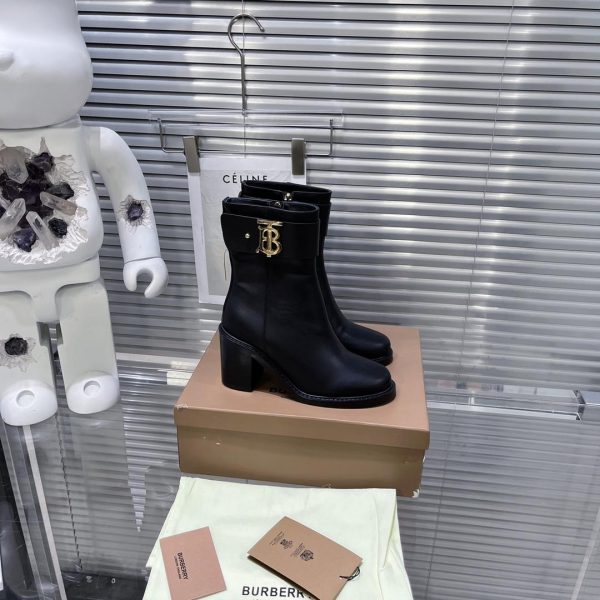 Burberry Leather Boots