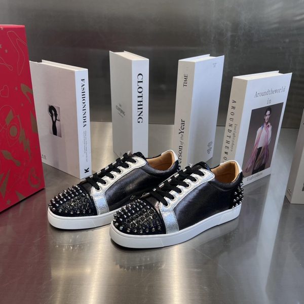 Christian Louboutin Low-Top Sneaker