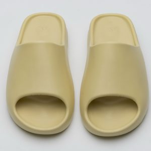 Adidas Kanye West X Yeezy Slide "Desert Sand" Fw6344