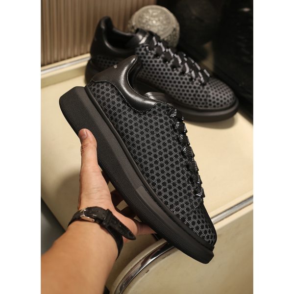 Alexander Mqueen Low Top Sneakers Black - Image 5