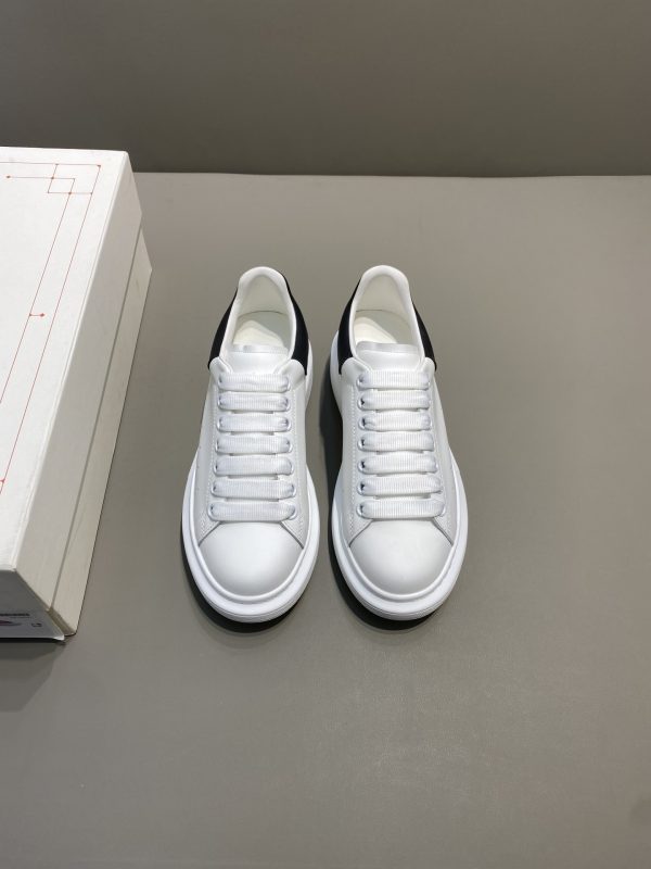 Alexander Mqueen Low-Top Sneakers - Image 5