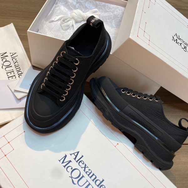 Alexander Mqueen Tread Slick Platform Low Top In Black - Image 3