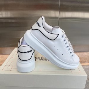 Alexander Mqueen Raised-Sole Low-Top Leather Trainers
