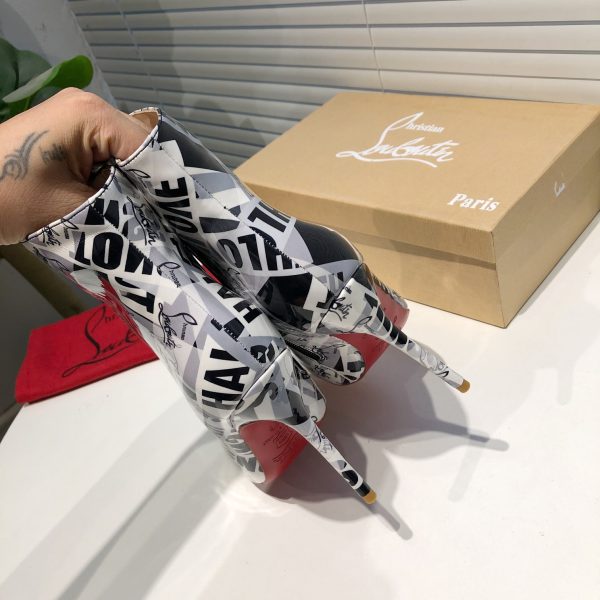 Christian Louboutin Booty 100 mm - Image 6