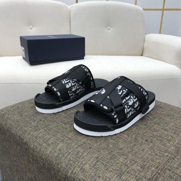 Dior D-Wander Slide