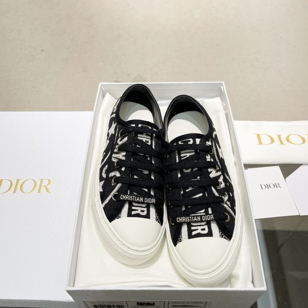 Dior Walk'n' Dior Sneaker - Image 5