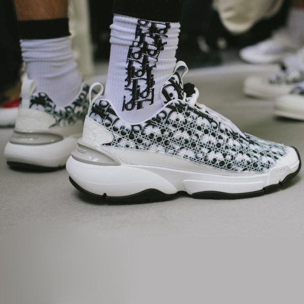 Dior White Dior Oblique "B24" Sneaker With 'Cannage' Motif - Image 6