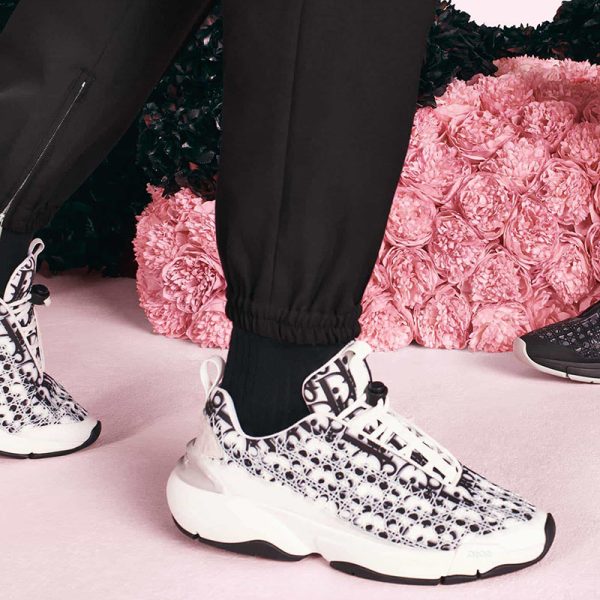 Dior White Dior Oblique "B24" Sneaker With 'Cannage' Motif - Image 7
