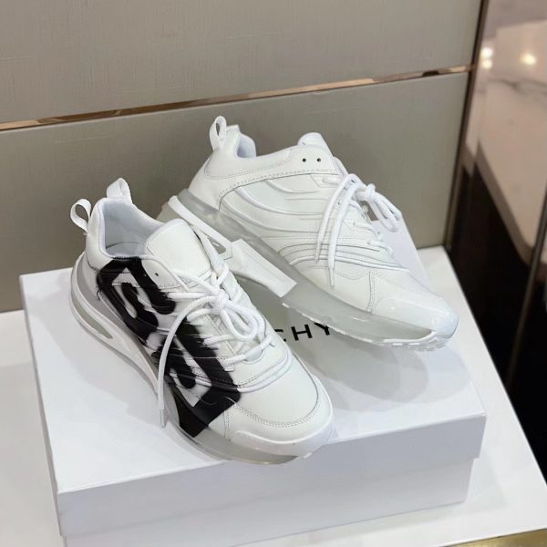 Givenchy 4G Logo Print Low-Top Sneakers - Image 2