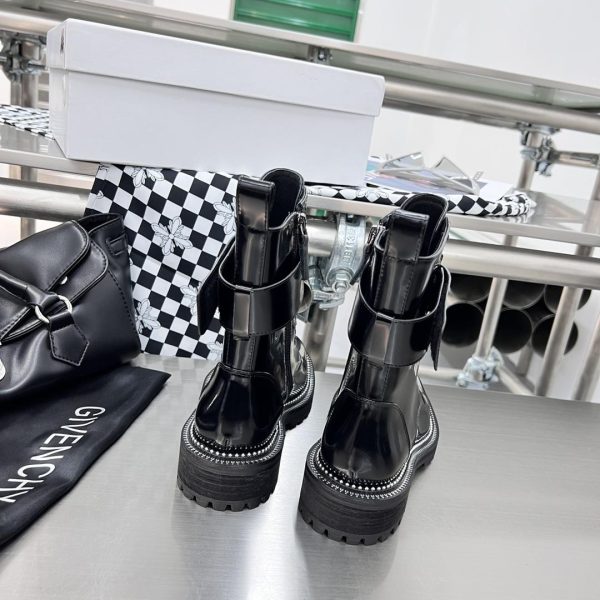 Givenchy Boots In Leather - Image 6