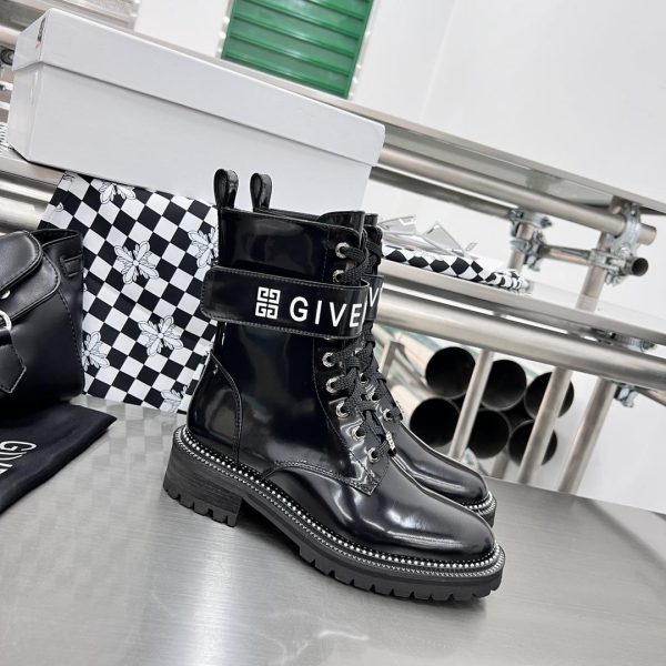 Givenchy Boots In Leather