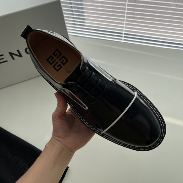 Givenchy Lace-Up Shoes - Image 3