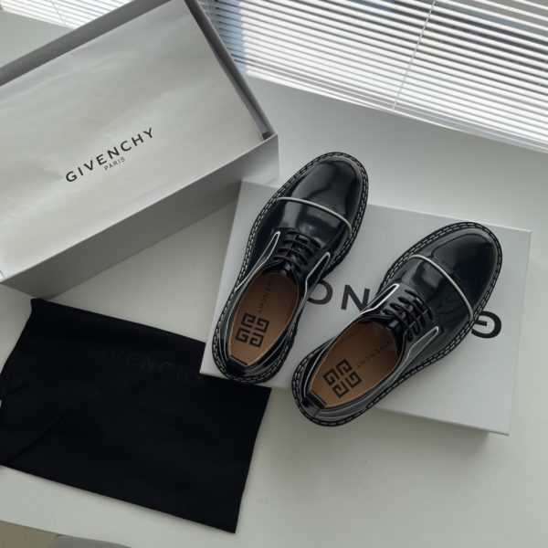 Givenchy Lace-Up Shoes - Image 5