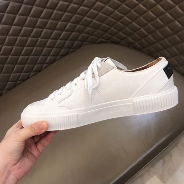 Givenchy Logo Print Low-Top Sneakers - Image 2
