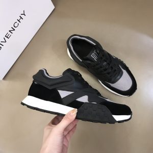Givenchy Logo Print Low-Top Sneakers