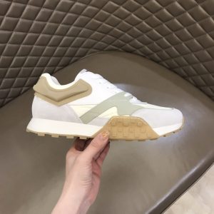 Givenchy Logo Print Low-Top Sneakers