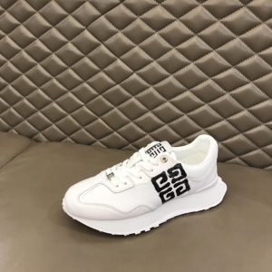 Givenchy Logo Print Low-Top Sneakers