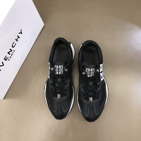 Givenchy Logo Print Low-Top Sneakers - Image 2