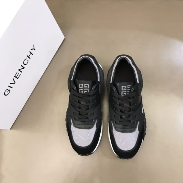 Givenchy Logo Print Low-Top Sneakers - Image 2