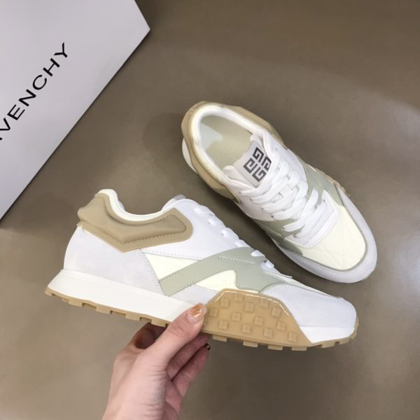 Givenchy Logo Print Low-Top Sneakers - Image 2