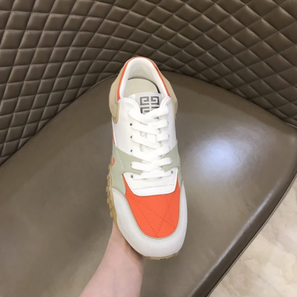 Givenchy Logo Print Low-Top Sneakers - Image 3