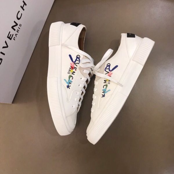 Givenchy Logo Print Low-Top Sneakers - Image 5
