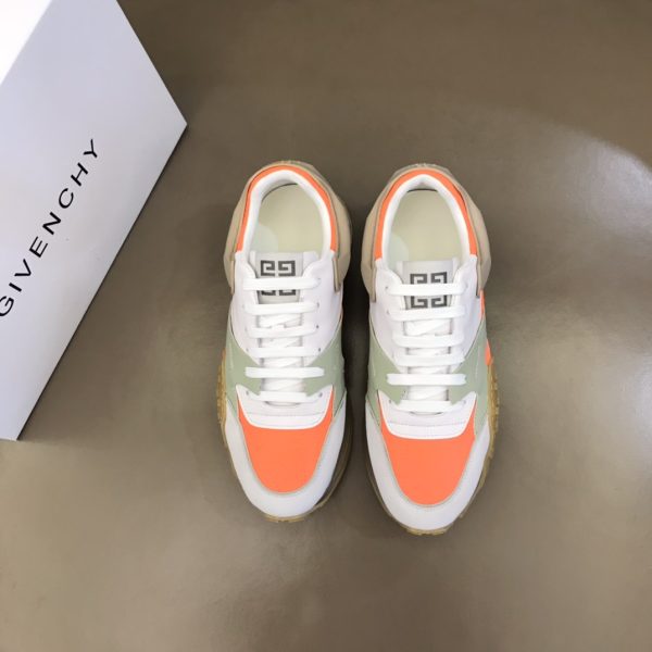 Givenchy Logo Print Low-Top Sneakers - Image 5