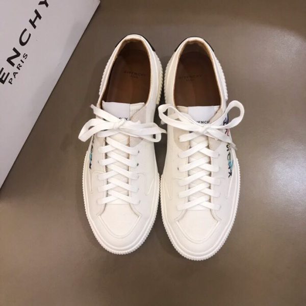 Givenchy Logo Print Low-Top Sneakers - Image 7