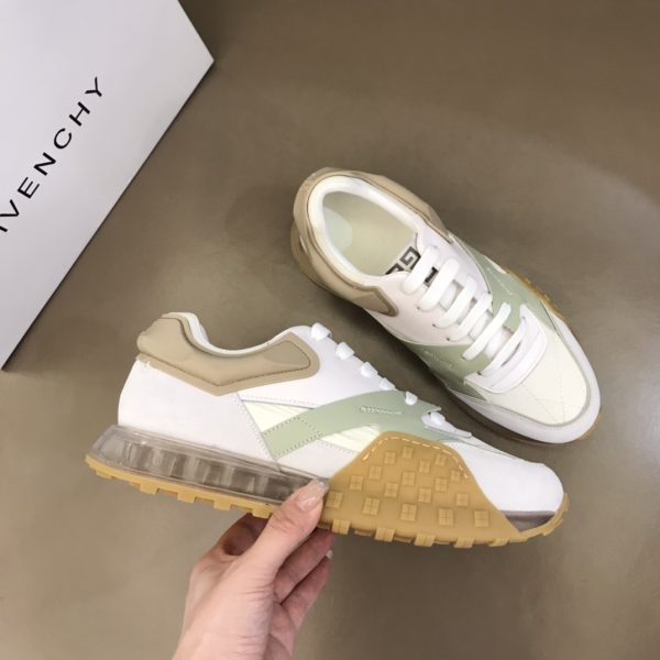 Givenchy Logo Print Low-Top Sneakers - Image 7