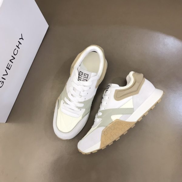 Givenchy Logo Print Low-Top Sneakers - Image 7