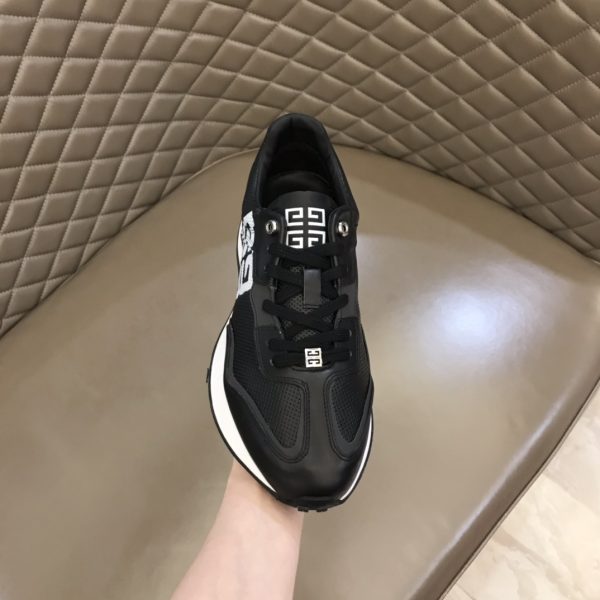 Givenchy Logo Print Low-Top Sneakers - Image 8