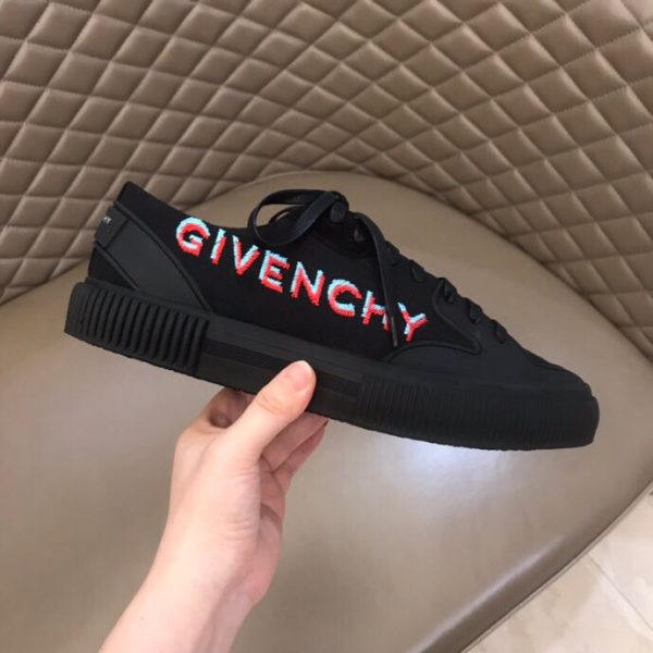 Givenchy Logo Print Low-Top Sneakers - Image 8