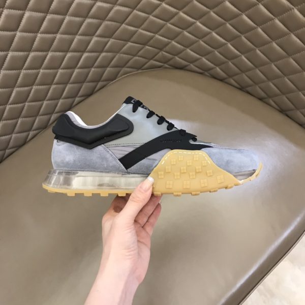 Givenchy Logo Print Low-Top Sneakers - Image 8