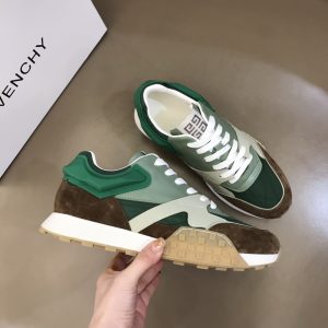 Givenchy Logo Print Low-Top Sneakers