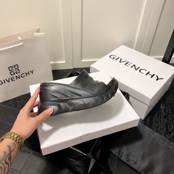 Givenchy Marshmallow Sandals In Rubber - Image 3