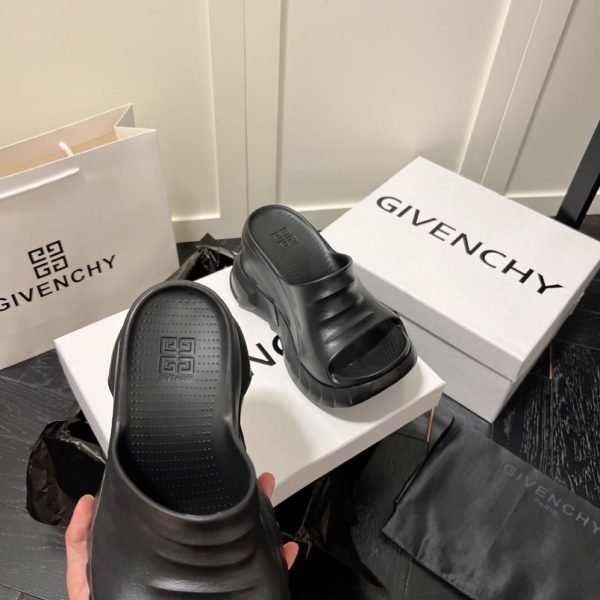 Givenchy Marshmallow Sandals In Rubber - Image 6