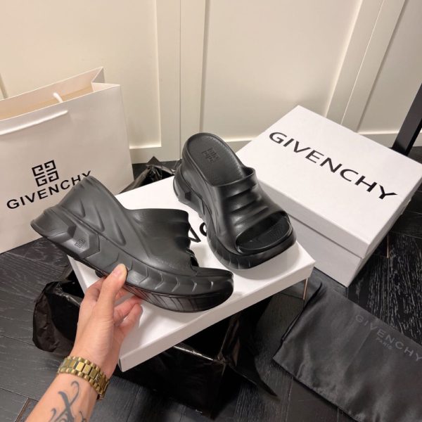 Givenchy Marshmallow Sandals In Rubber - Image 8