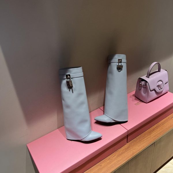Givenchy Shark Lock Boots In Leather - Image 6